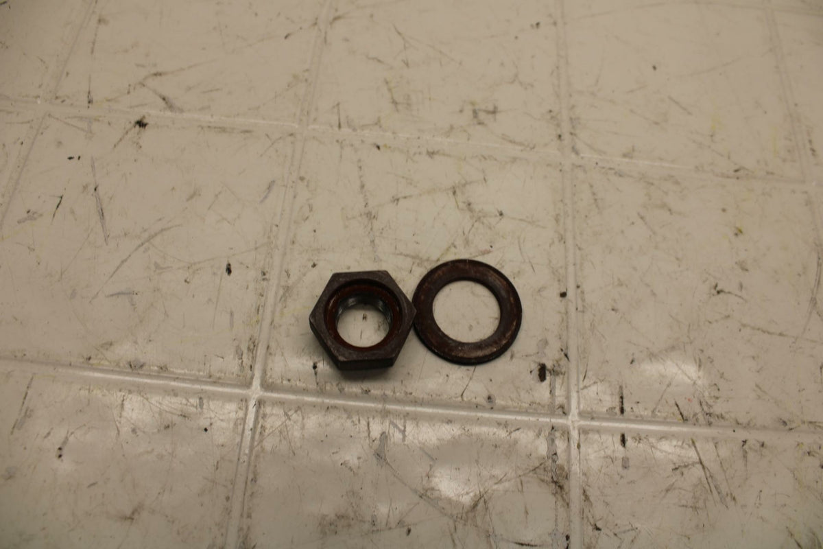 04-05 SUZUKI GSXR750 FRONT SPROCKET NUT BB11