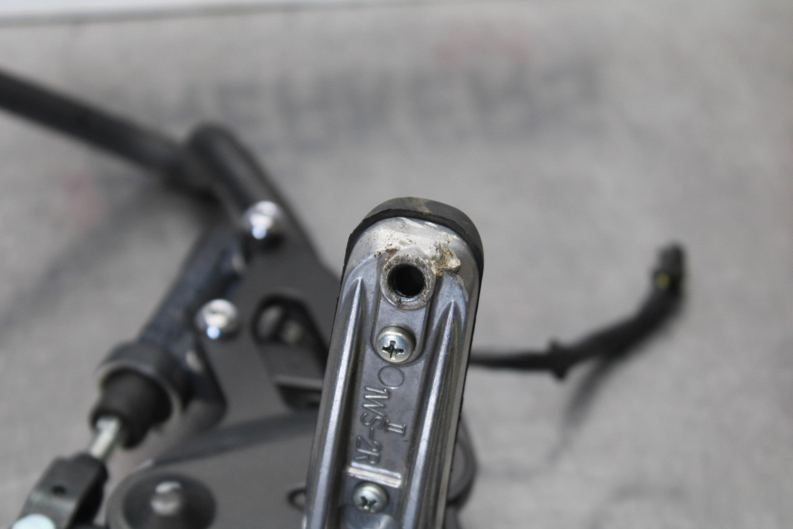 23-24 YAMAHA MT-07 RIGHT REARSET REAR SET DRIVER FOOT PEG REST STOP BB194