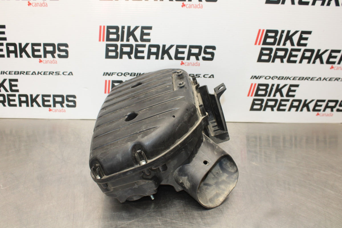 11-22 SUZUKI GSXR 600  AIRBOX AIR INTAKE FILTER BOX BB193