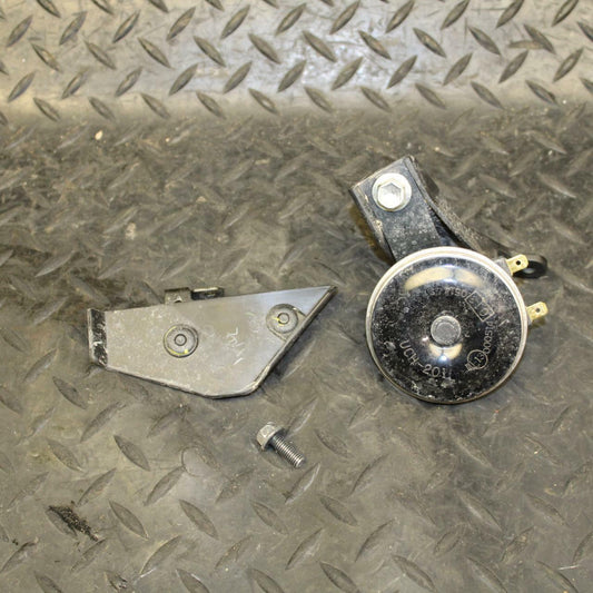 19 YAMAHA YZF R3 HORN SIGNAL BRACKET  BB177