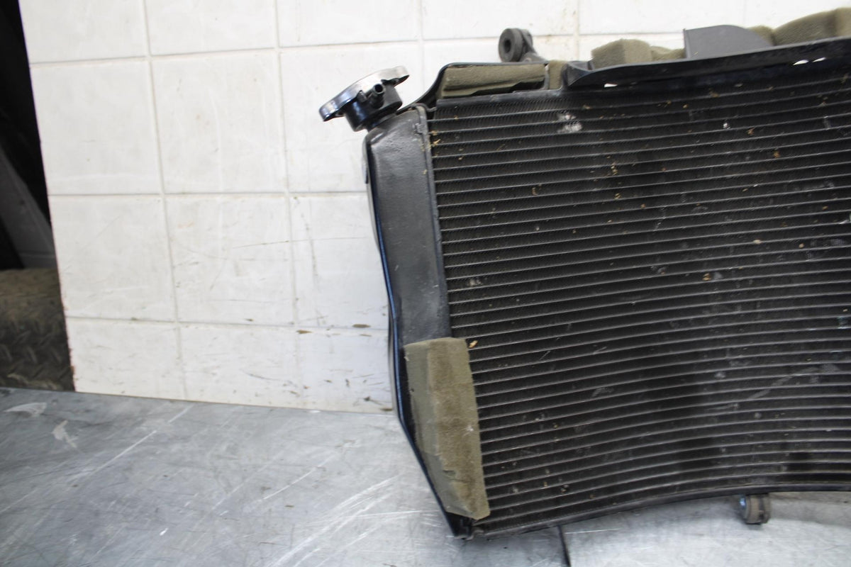 2008 Yamaha YZF R6 ENGINE RADIATOR MOTOR COOLER COOLING RADIATER BB521