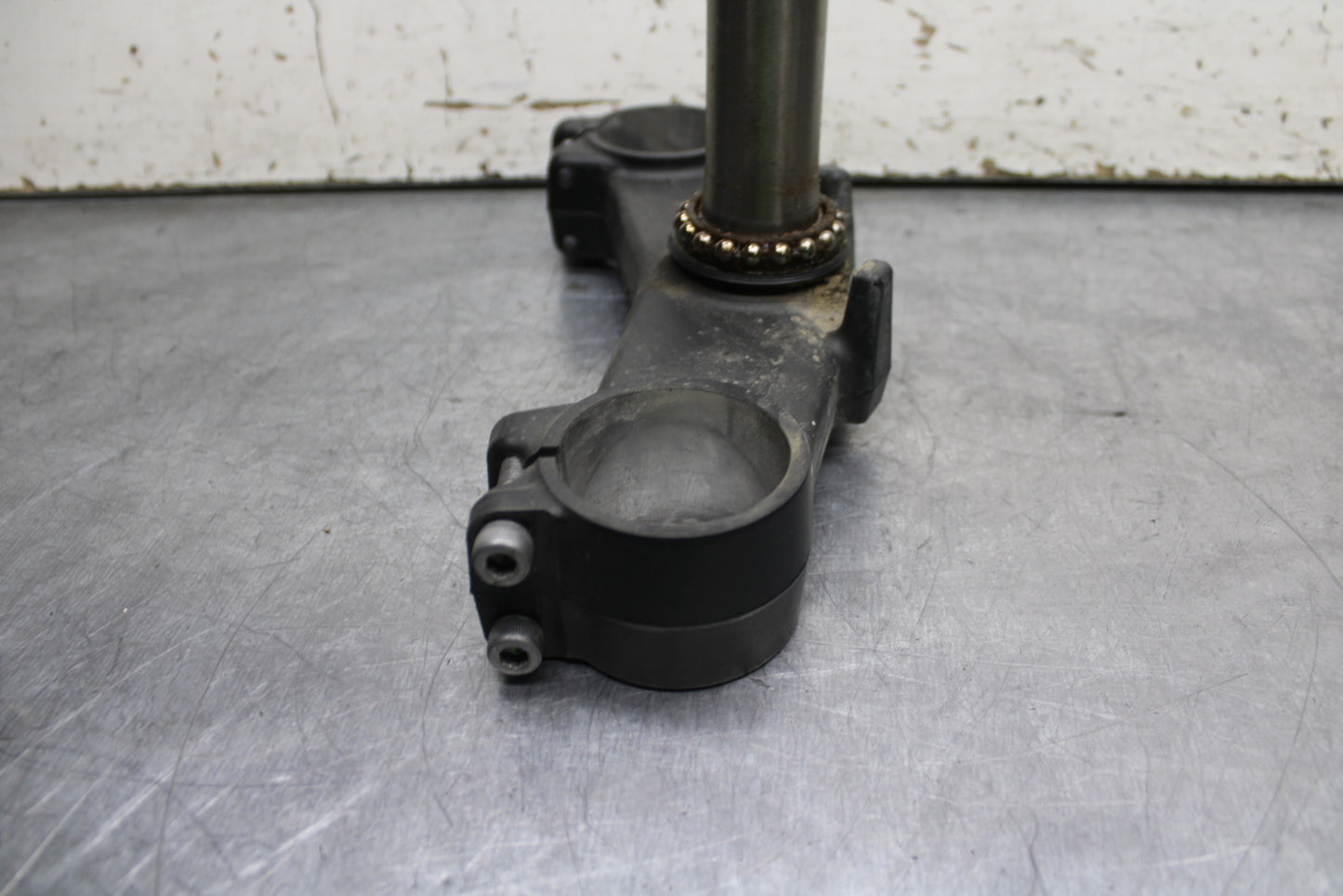 12-13 KAWASAKI Z1000 FRONT FORKS CLAMP LOWER TRIPLE TREE STEM BB743