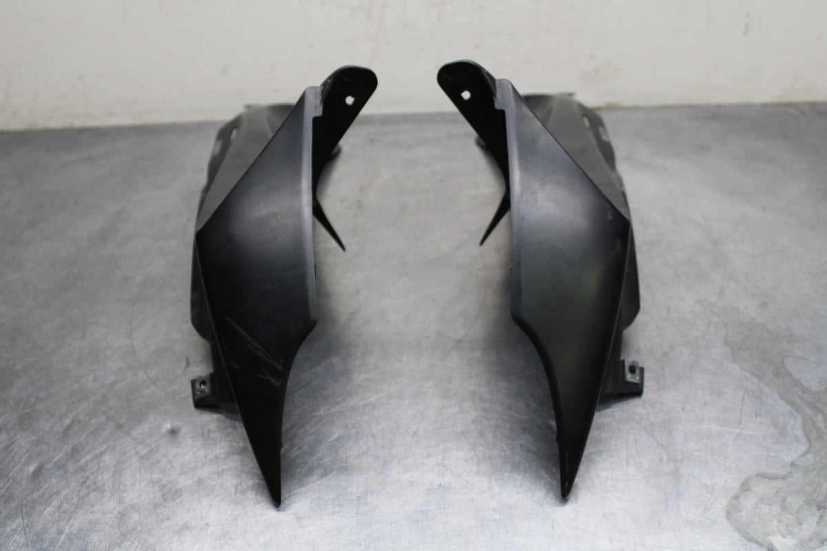 09 SUZUKI GSXR600 RIGHT LEFT FRONT DUCT COVERS PANELS COWLS BB759
