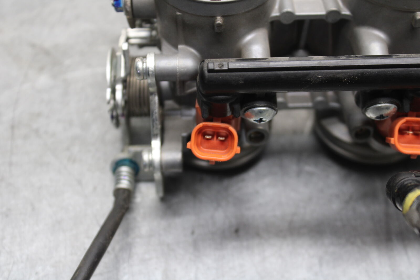 13-18 KAWASAKI NINJA ZX6R MAIN FUEL INJECTORS / THROTTLE BODIES 16163-0772 BB666