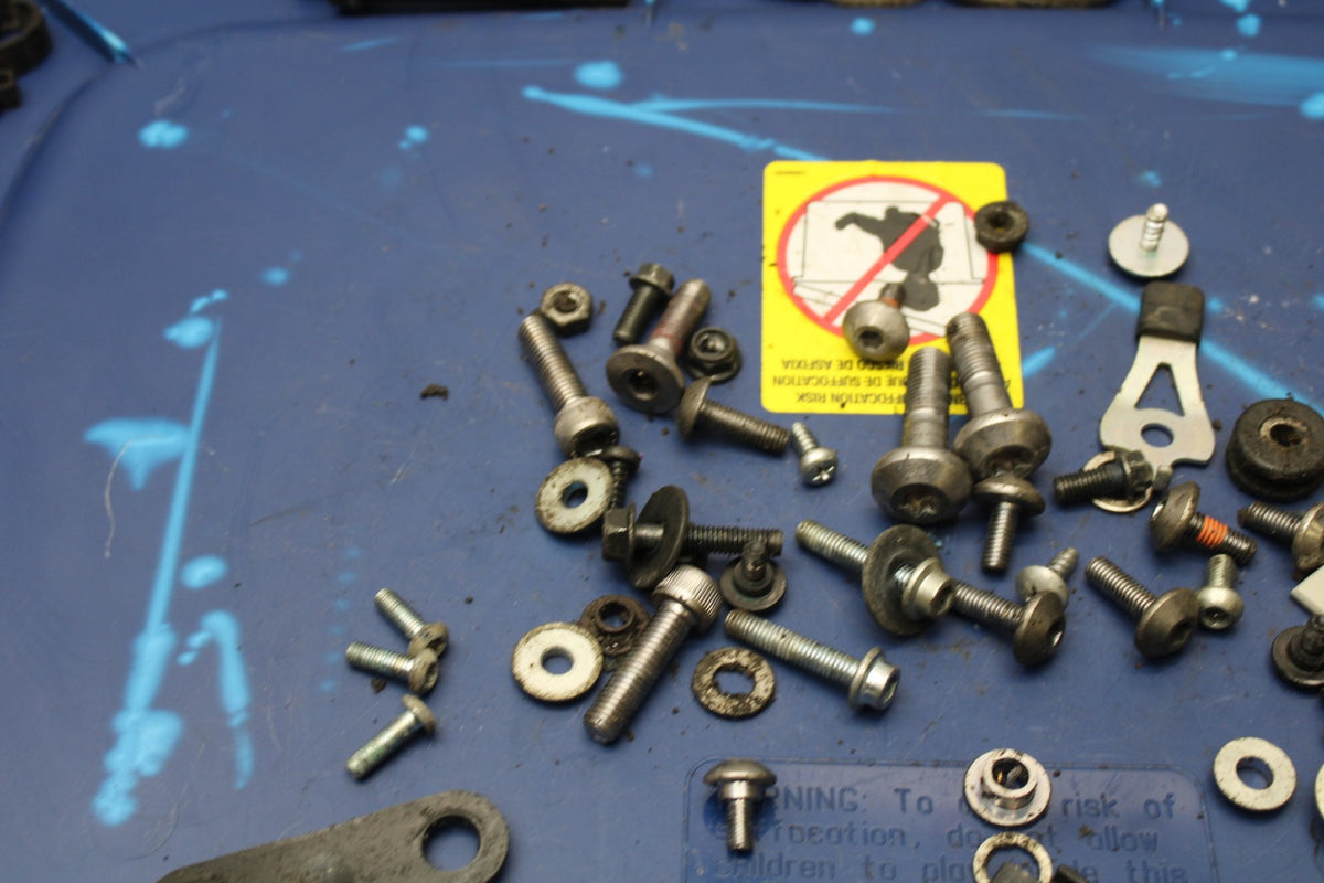 15-17 YAMAHA YZF R1 MOUNTING BOLTS HARDWARE MOTOR SCREWS BB190