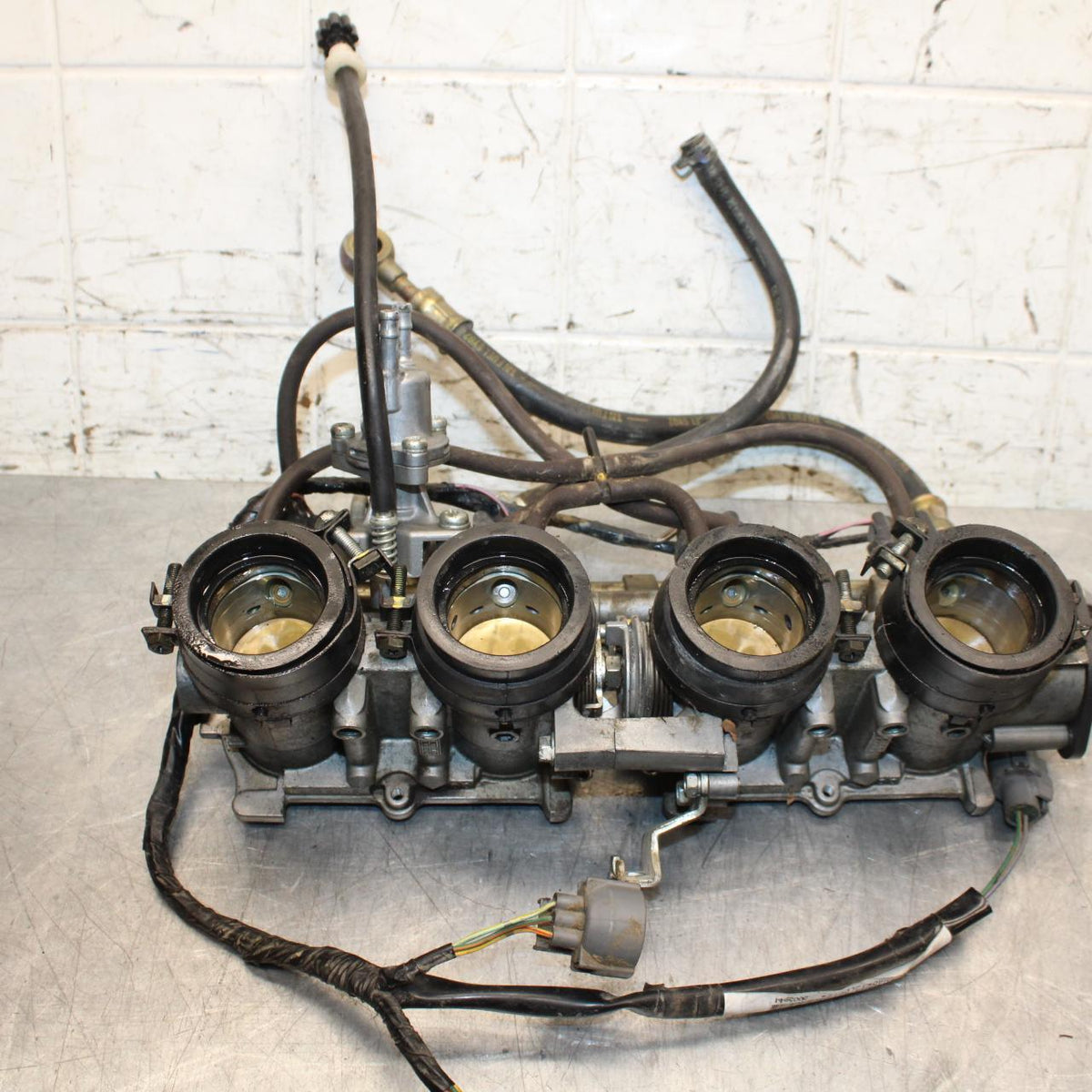 2006 Honda CBR600F4i MAIN FUEL INJECTORS / THROTTLE BODIES 16400-MBW-A12 BB567