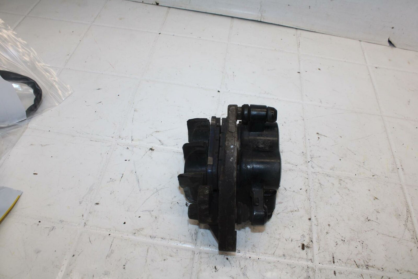11-13 HONDA CBR250R  FRONT BRAKE CALIPER BB13