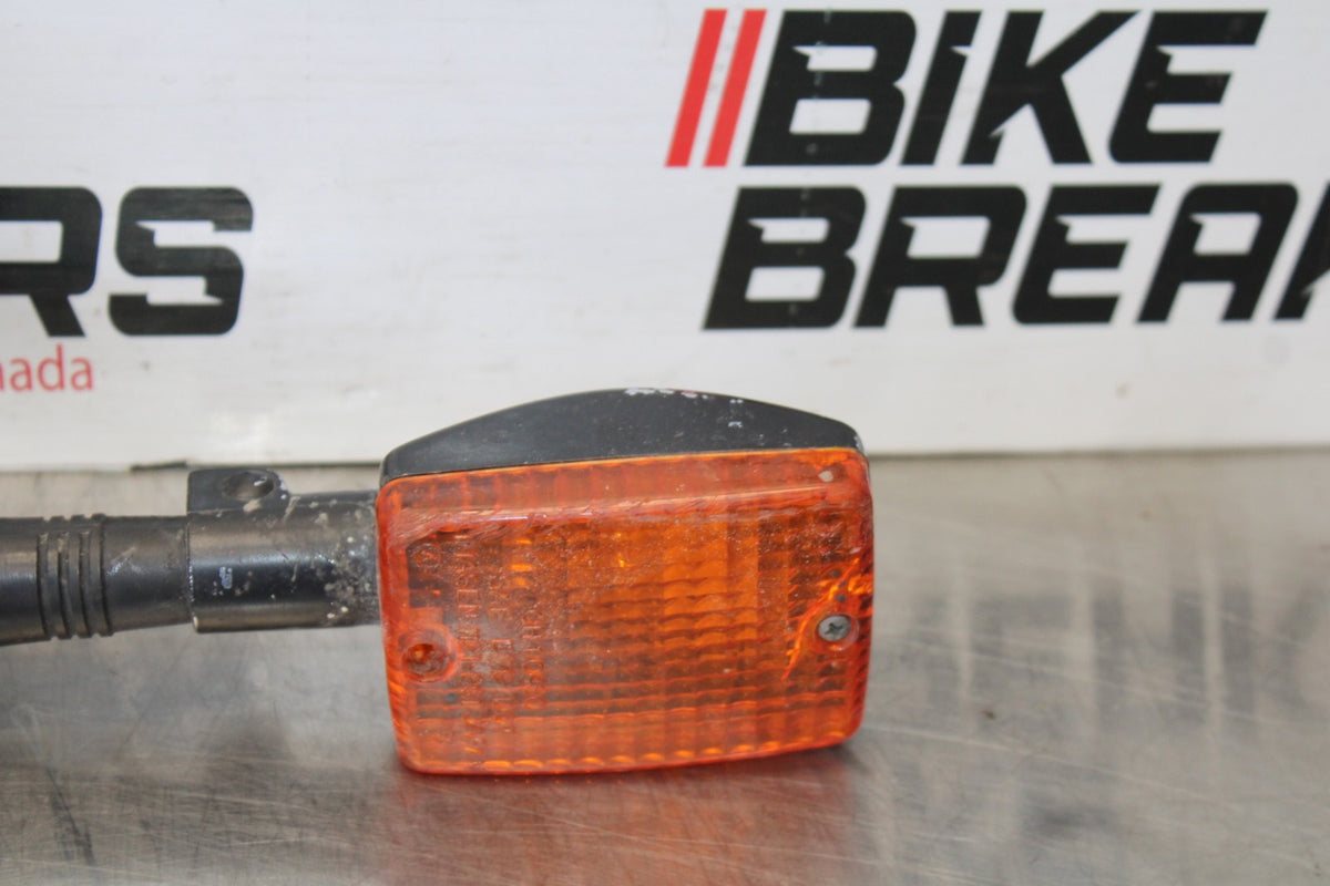 81 YAMAHA MAXIM 550 XJ550 FRONT LEFT RIGHT TURN SIGNALS LIGHT INDICATORS BB866