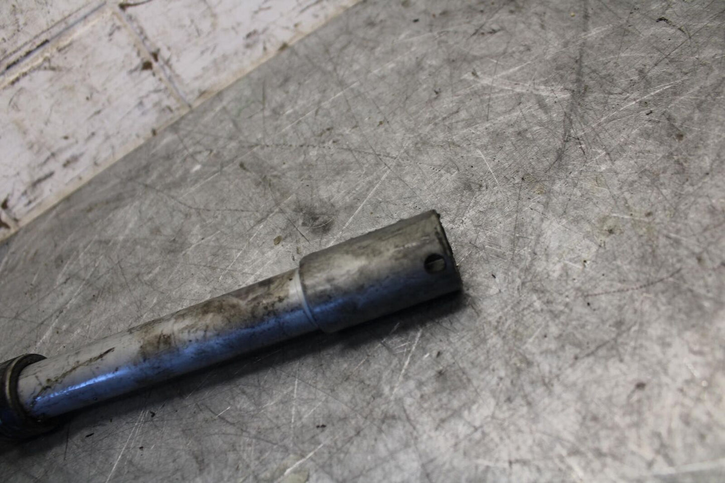 2007 Honda CBR600RR FRONT WHEEL RIM AXLE PIVOT BOLT 44301-MFJ-D00 BB536