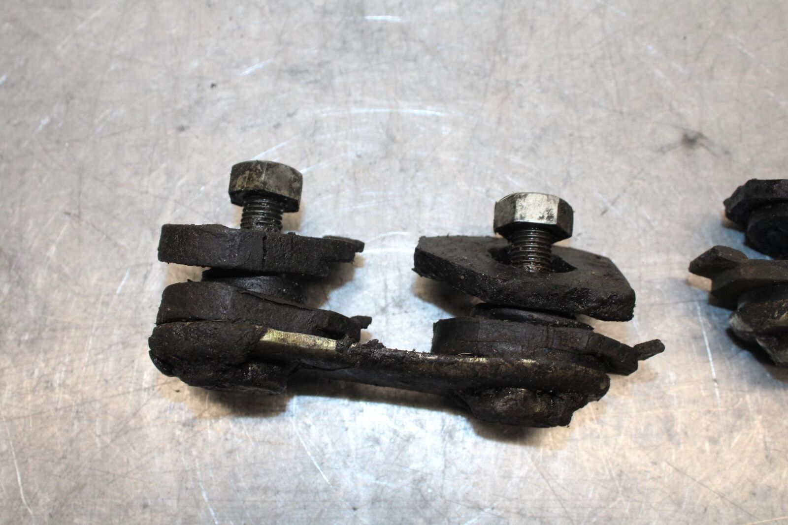 1974 Yamaha RD350 FOOTPEG PLATE BOLT  BB53