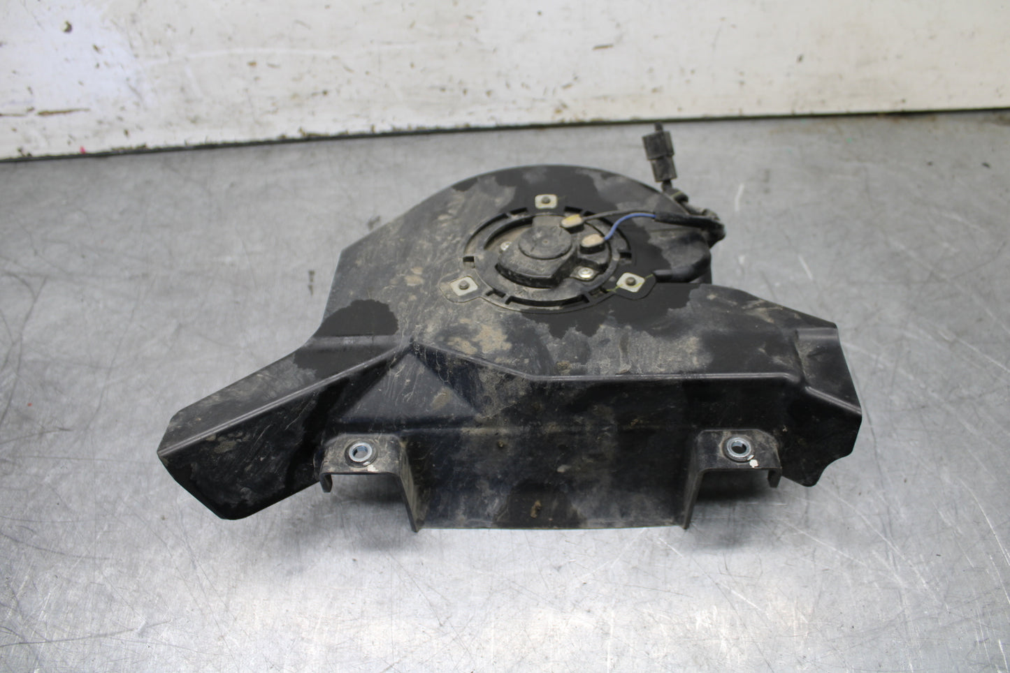 19-22 KAWASAKI Z400 ENGINE RADIATOR COOLING FAN BB708