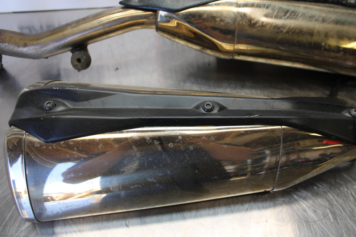 07 KAWASAKI Z1000 EXHAUST PIPE MUFFLER SLIP ON CAN SILENCER SET BB148