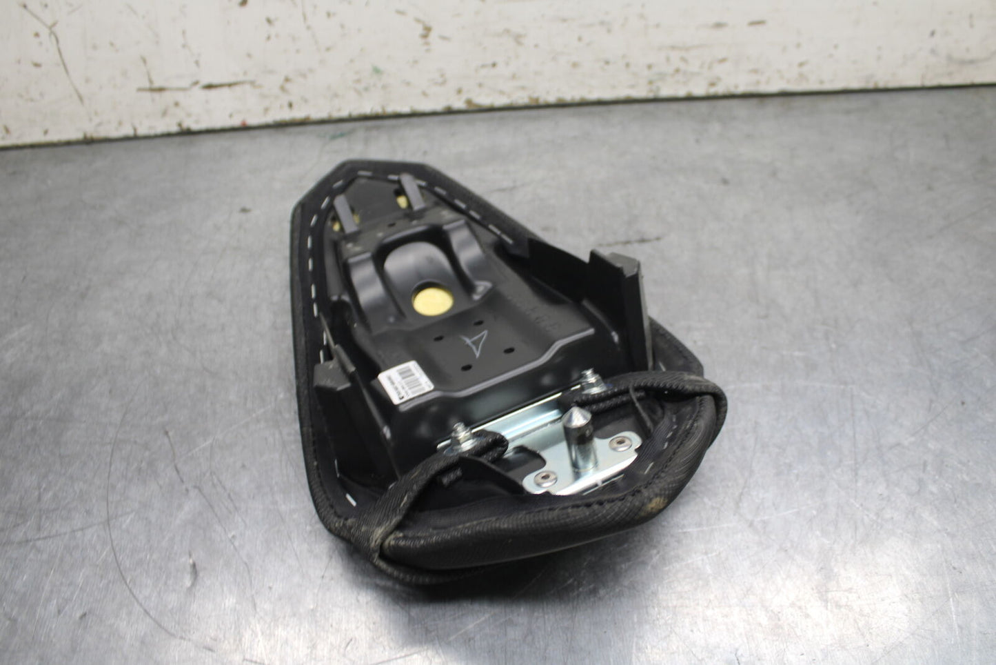 18-23 KAWASAKI NINJA 400 EX400 ABS REAR BACK PASSENGER SEAT PAD SADDLE  BB747