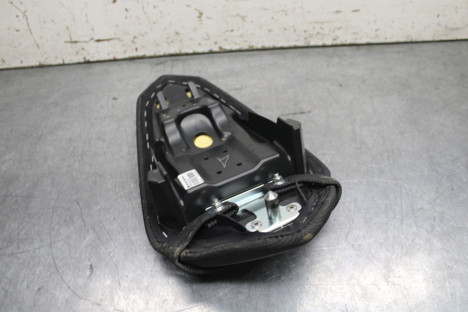 18-23 KAWASAKI NINJA 400 EX400 ABS REAR BACK PASSENGER SEAT PAD SADDLE  BB747