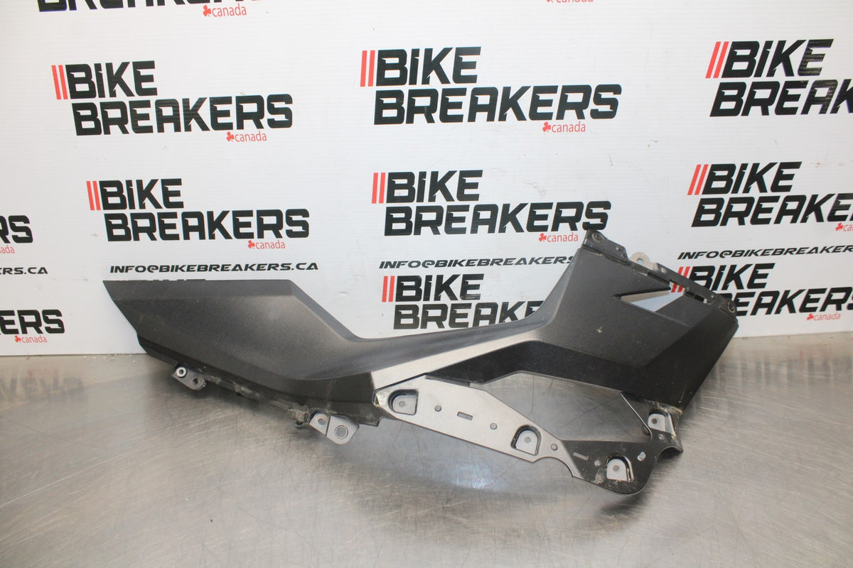 18-23 KAWASAKI NINJA 400 EX400 ABS LEFT MID UPPER SIDE FAIRING PLASTIC  BB177