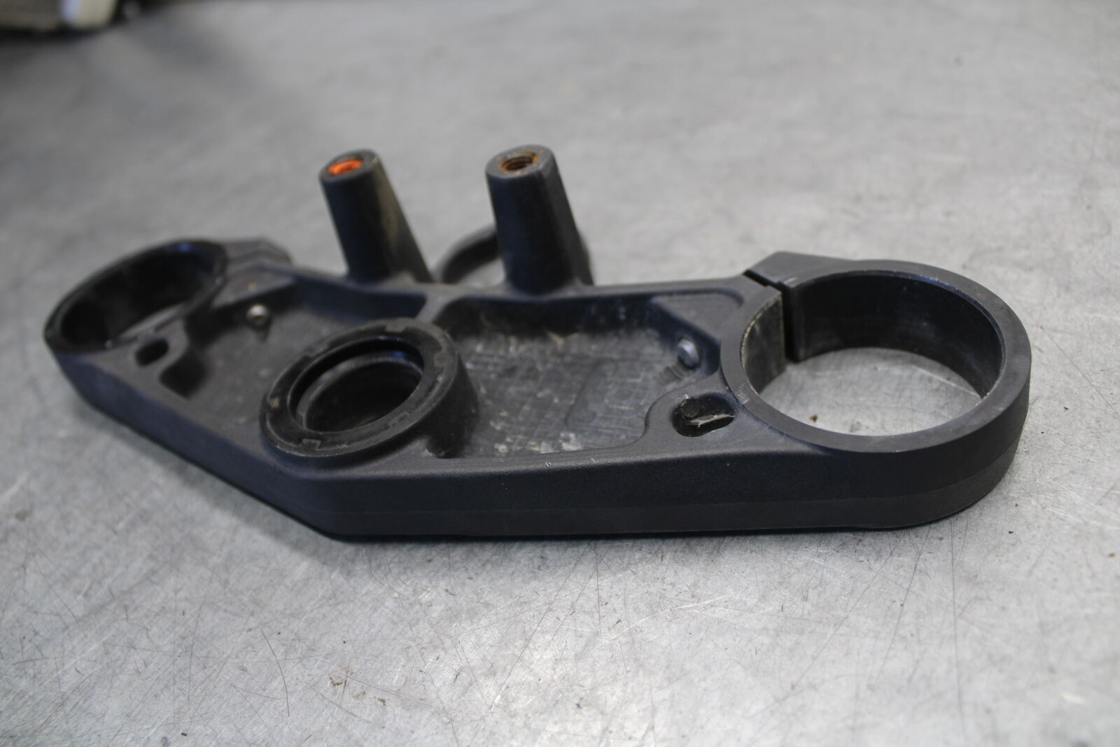 05-06 SUZUKI GSXR1000 FORKS UPPER TRIPLE TREE CLAMP 51311-41G00 BB663