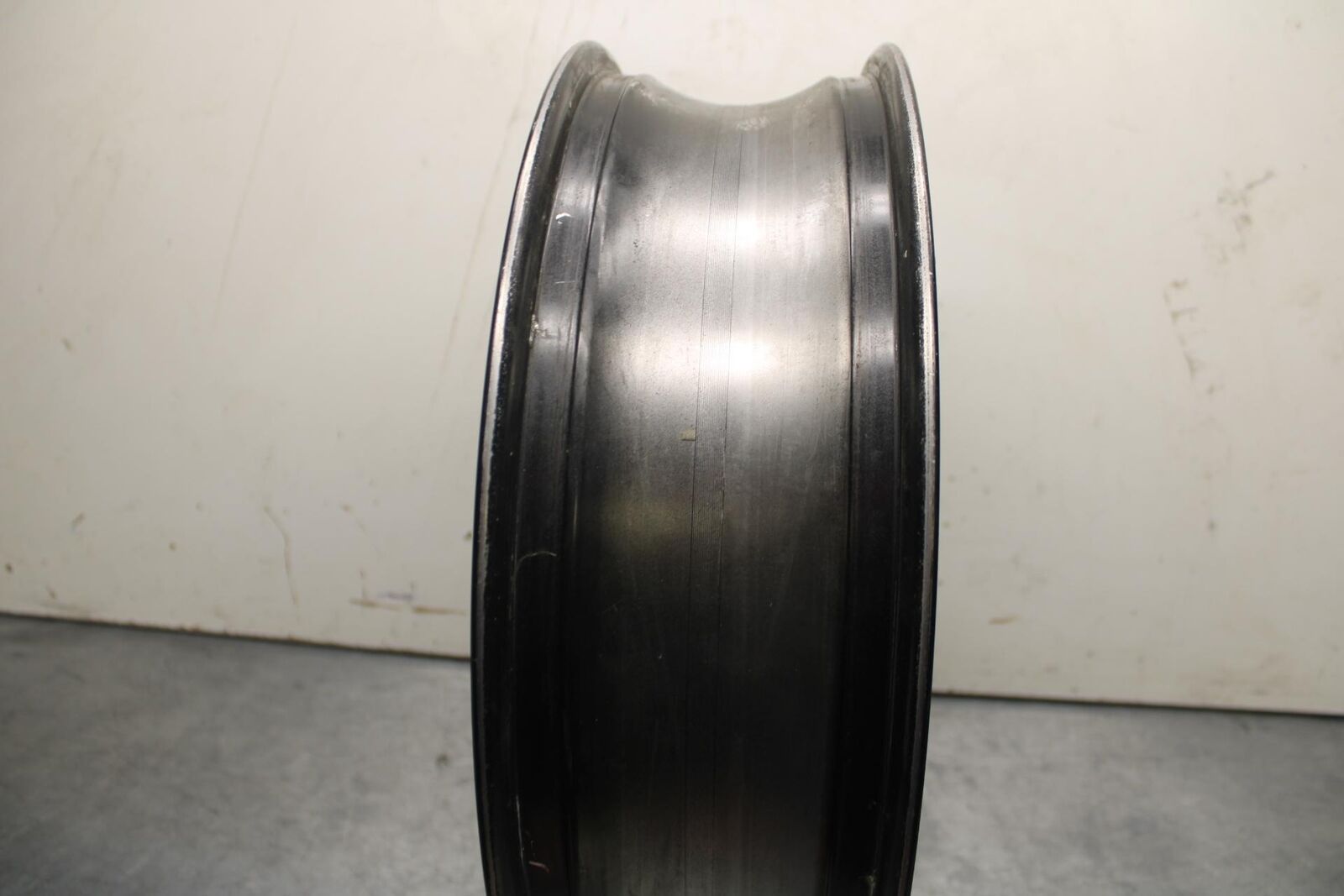 1995 Suzuki RF600R REAR BACK WHEEL BB615