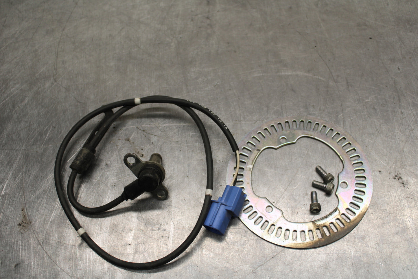 13-16 SUZUKI BANDIT 1250S ABS REAR ABS BRAKE SENSOR & RING BB134
