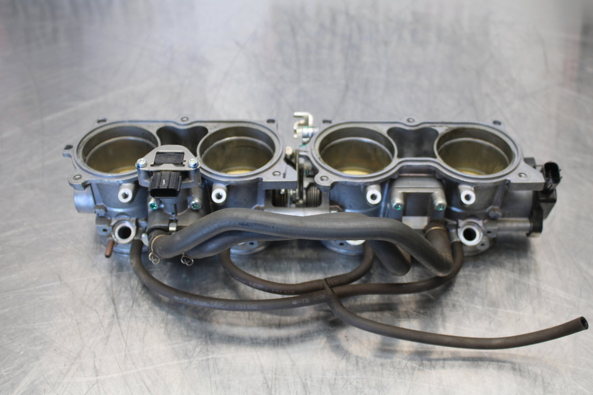 12-16 HONDA CBR1000RR THROTTLE BODIES BB157