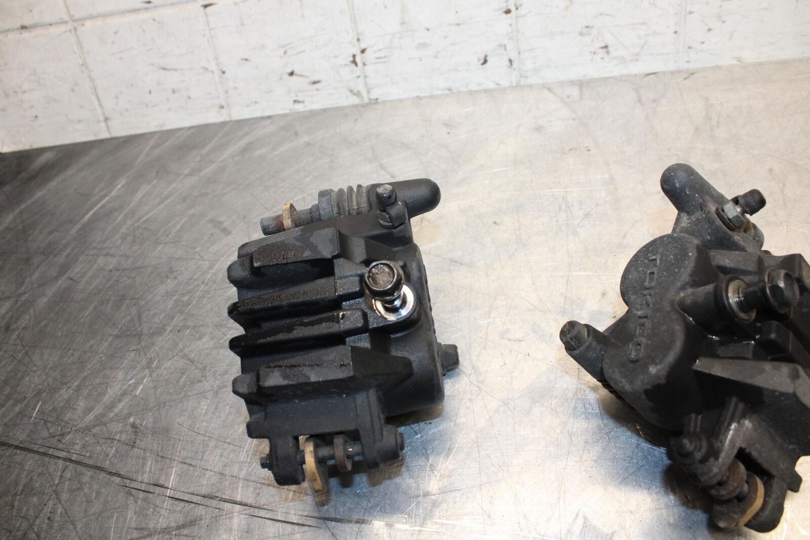 11 KAWASAKI NINJA 650 ER EX 650  FRONT BRAKE CALIPER SET PAIR CALIPERS BB503