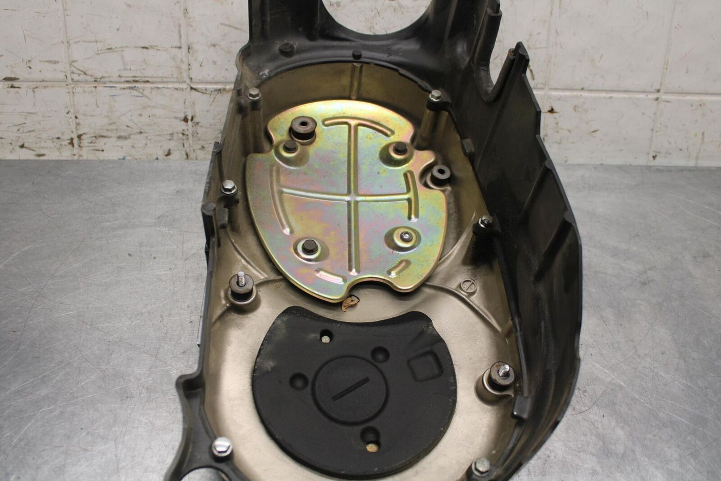 2005 Kawasaki Vulcan 1600 VN1600A Classic ENGINE SPROCKET COVER BB574