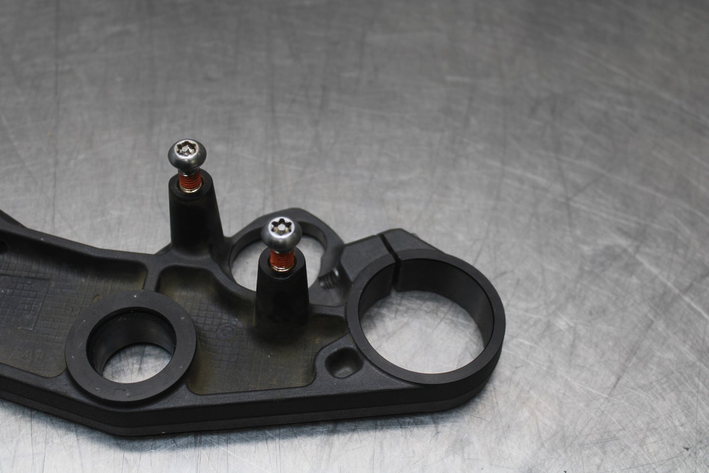 07 SUZUKI GSXR1000 FORKS UPPER TRIPLE TREE CLAMP BB770