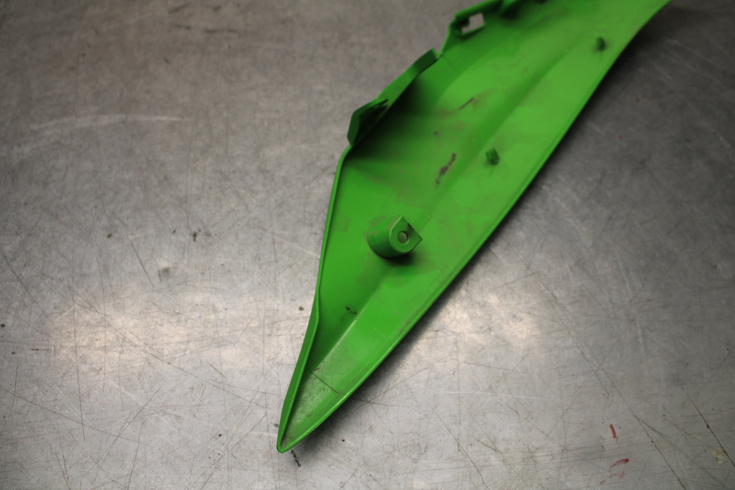 16 KAWASAKI NINJA ZX10R RIGHT REAR BACK TAIL FAIRING COWL 36001-0641-51B  BB650