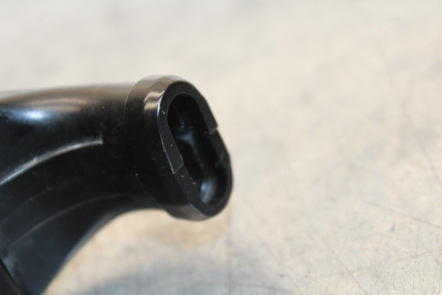 20-21 YAMAHA XSR900 RIGHT THROTTLE GRIP BB599