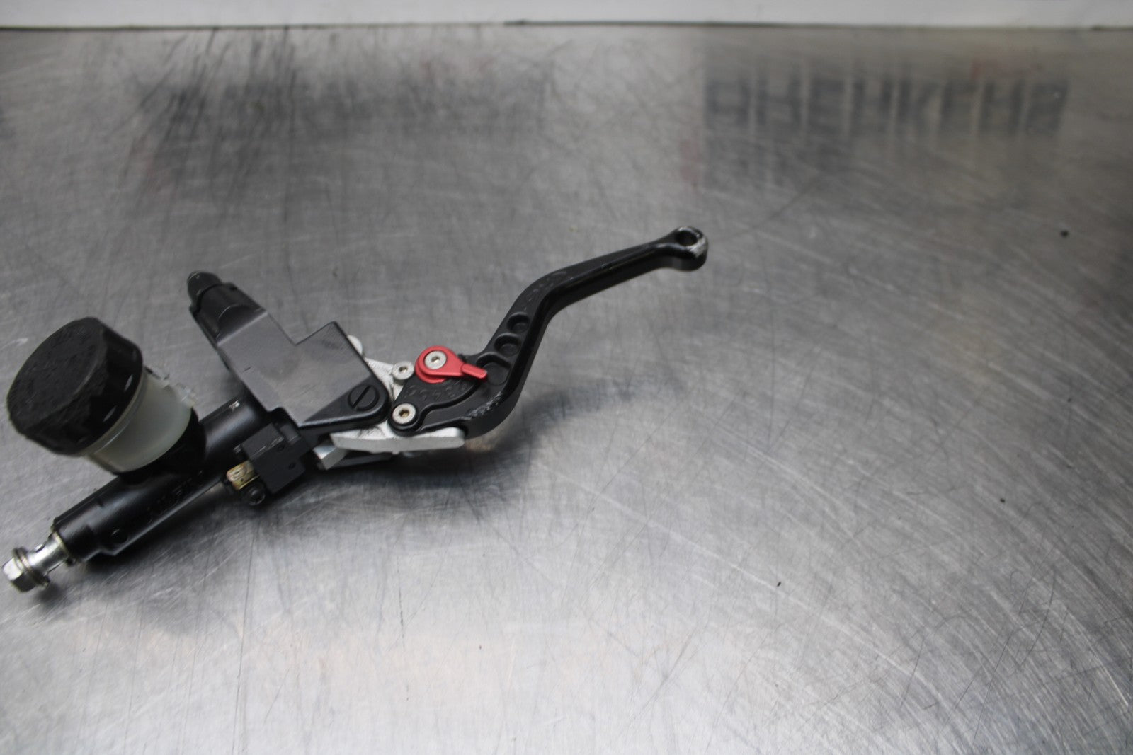 07 SUZUKI GSXR1000 HYDRAULIC CLUTCH MASTER CYLINDER w/ LEVER BB770