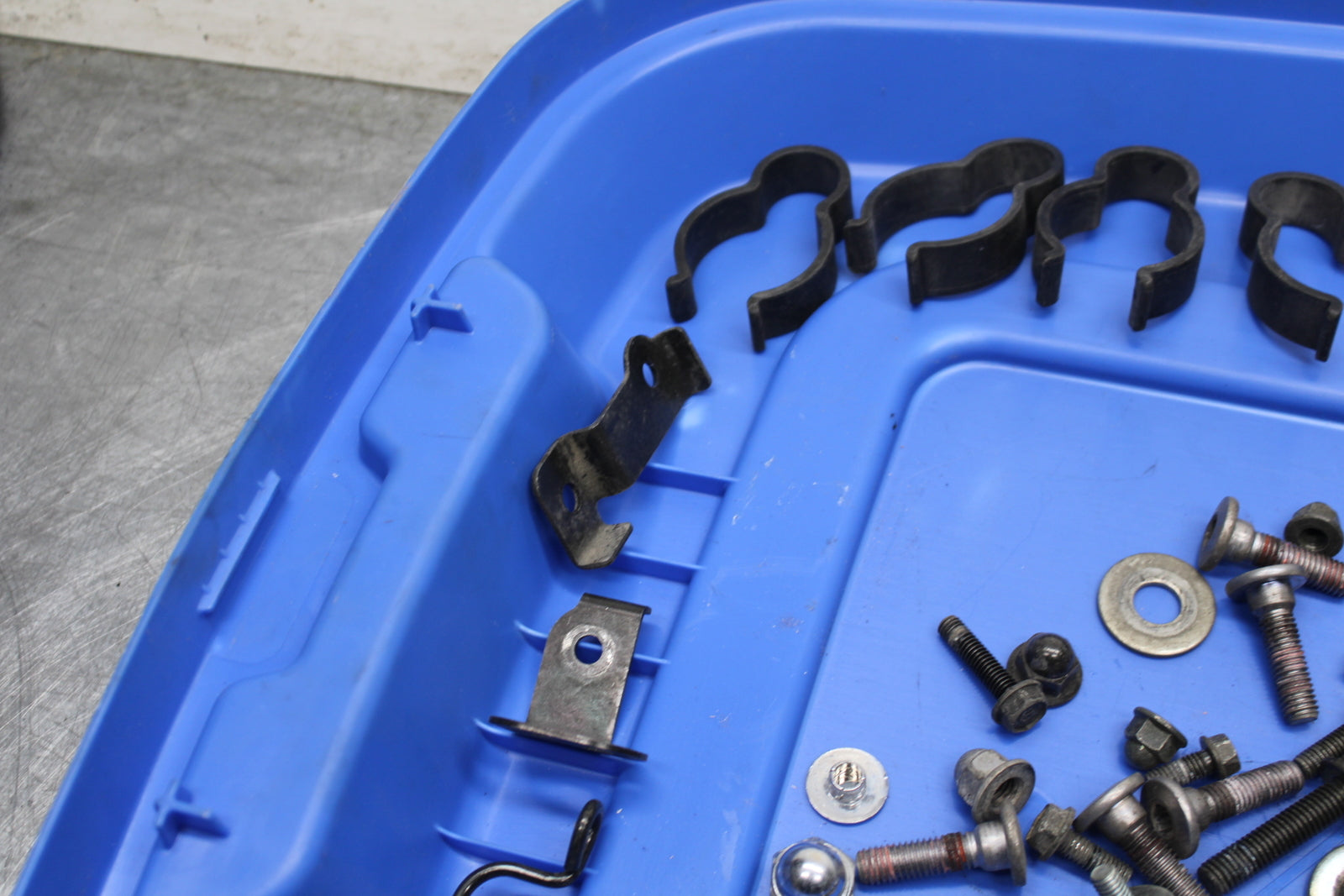 05-08 KAWASAKI VULCAN 1500 VN1500N CLASSIC MOUNTING BOLTS HARDWARE MOTOR BB133