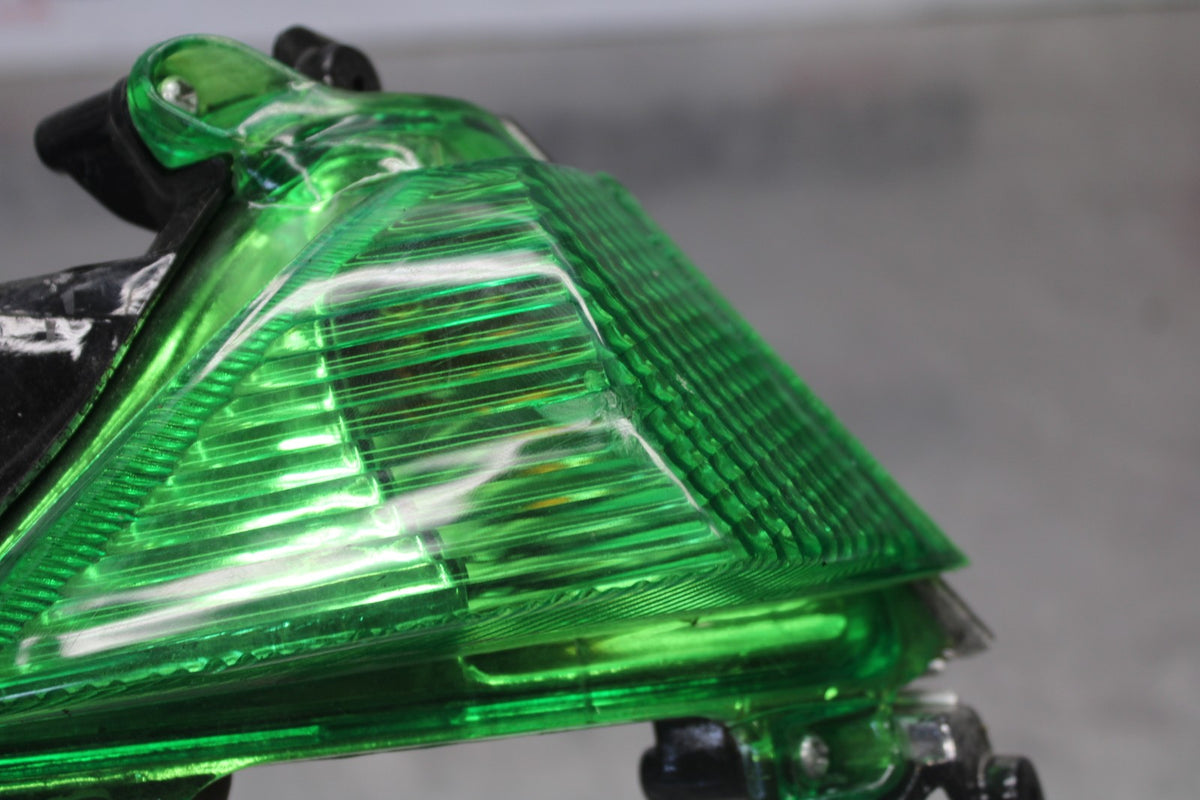 04-05 KAWASAKI NINJA ZX10R AFTERMARKET FRONT LEFT RIGHT TURN SIGNALS LIGHT BB931