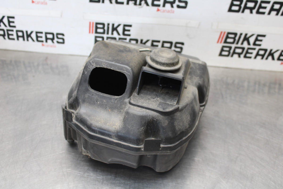 06-07 HONDA INTERCEPTOR 800 VFR800 AIRBOX AIR INTAKE FILTER BOX BB917