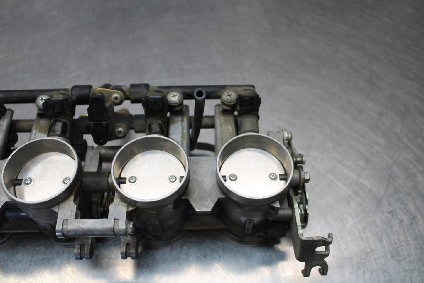 05-06 SUZUKI GSXR1000 MAIN FUEL INJECTORS / THROTTLE BODIES BB773