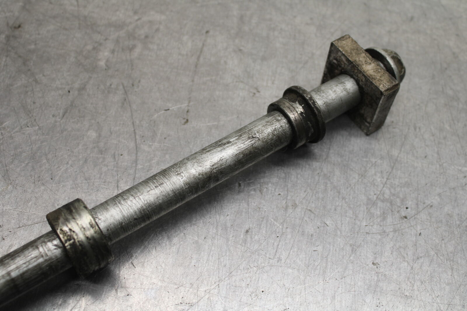 14-15 KAWASAKI NINJA 650 EX650F ABS REAR AXLE WHEEL RIM PIVOT BOLT AXEL BB741