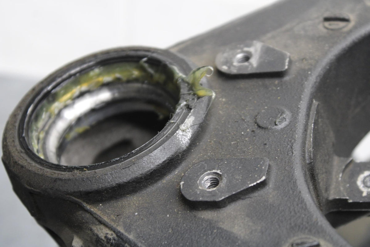 05 YAMAHA YZF R6S FRAME CHASSIS BB600