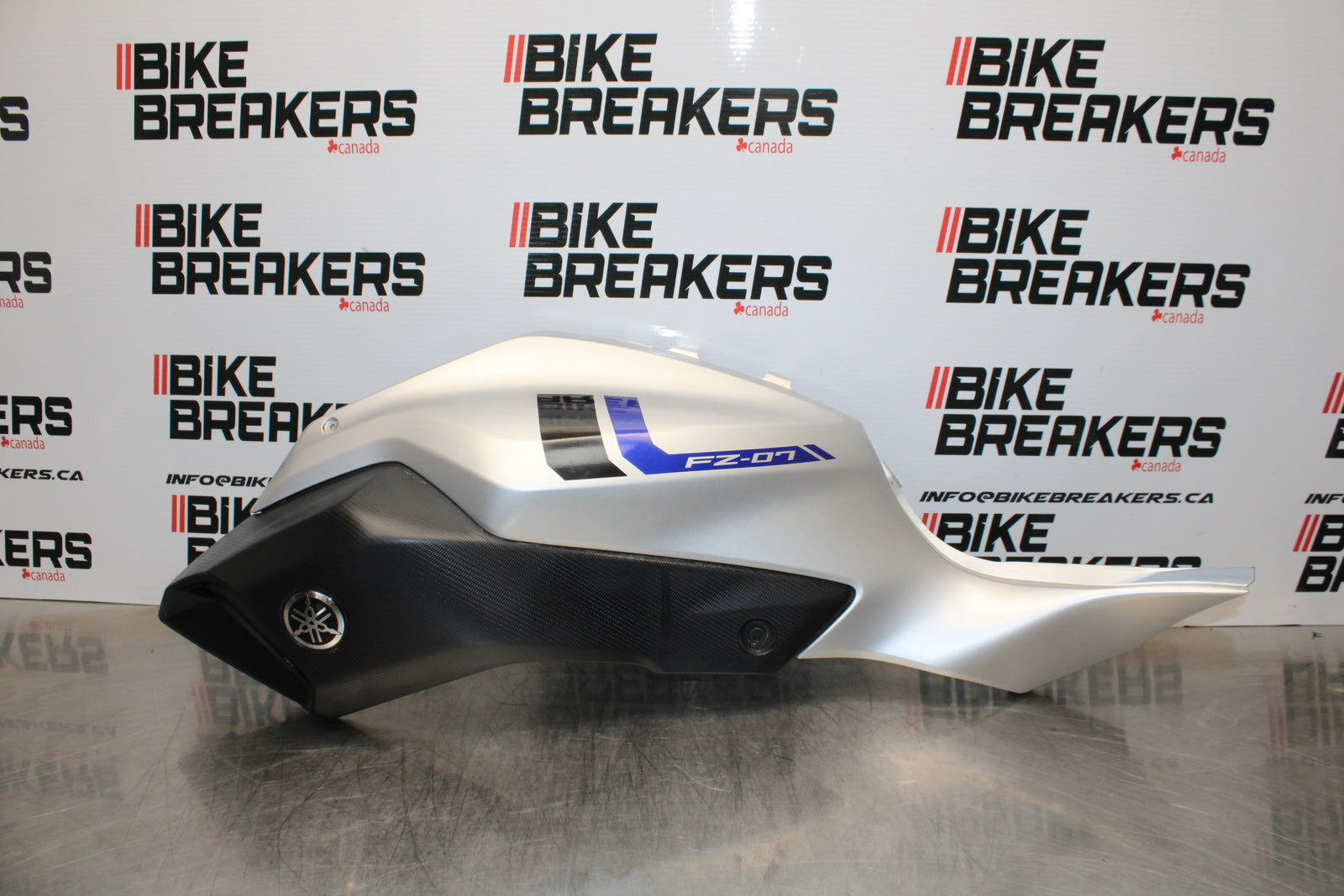 14-17 YAMAHA FZ07 LEFT LOWER MID UPPER SIDE FAIRING COWL BB162