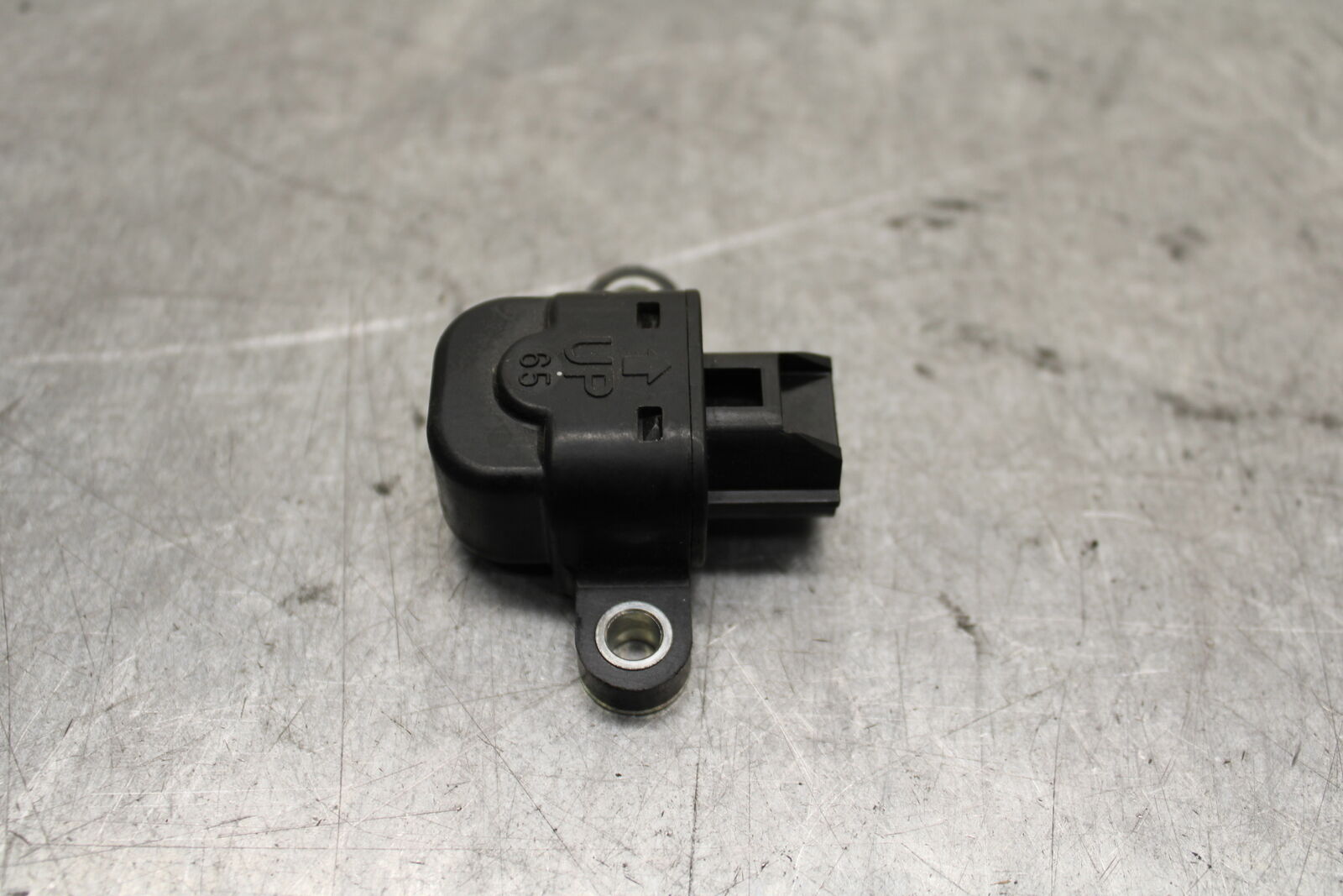 16 KAWASAKI NINJA ZX10R TIP OVER ANGLE CRASH SENSOR SWITCH  21176-0026 BB650