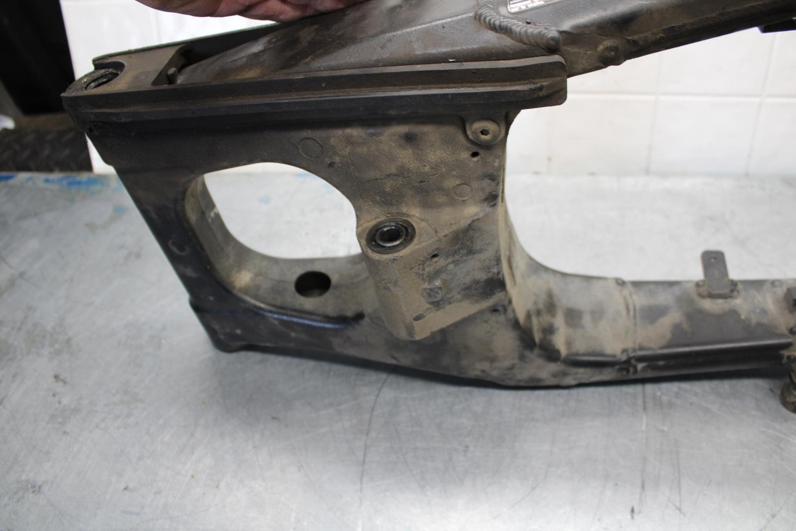 06-07 KAWASAKI NINJA ZX14R REAR SWINGARM BACK SUSPENSION SWING ARM BB433