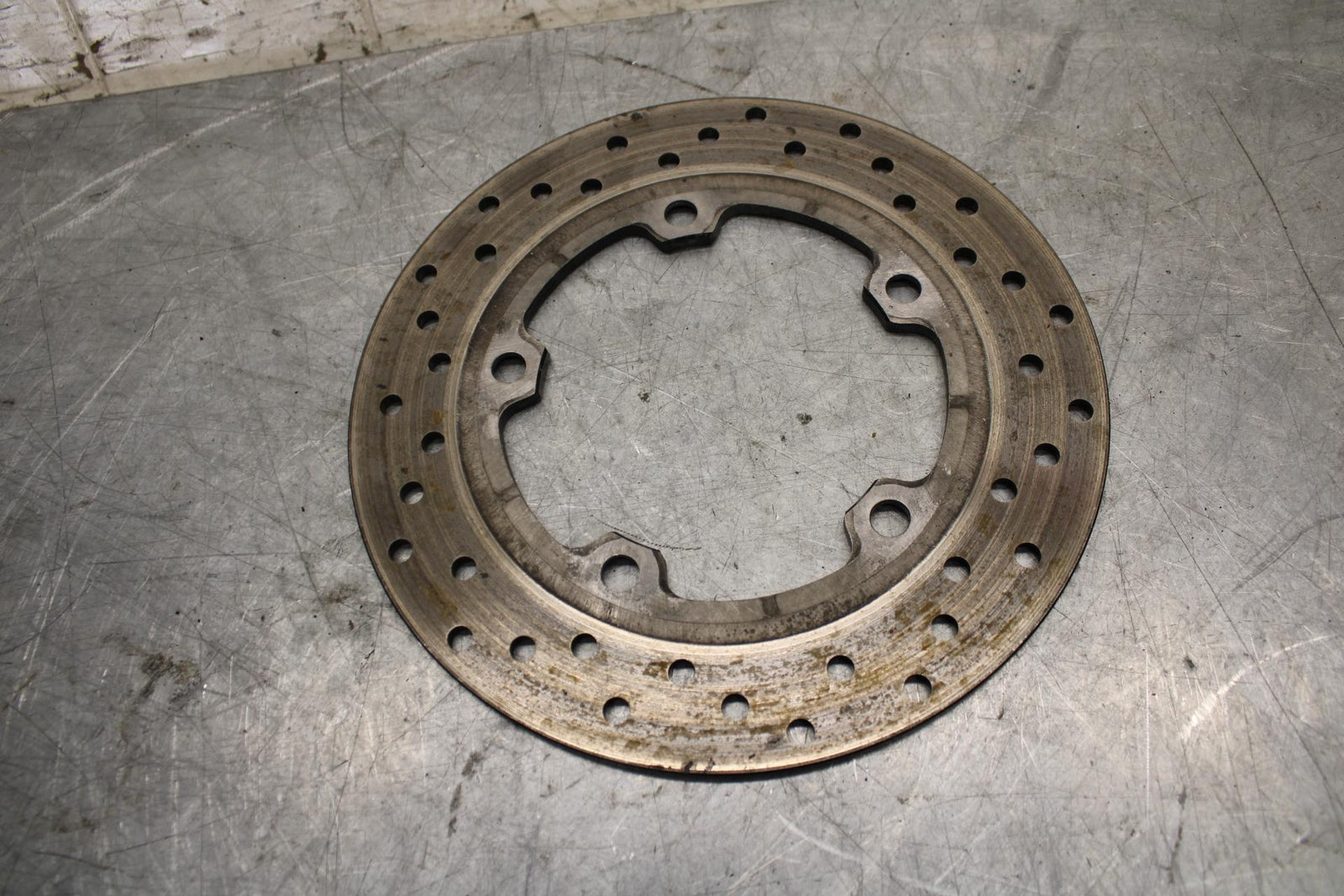 2007 Yamaha YZF R1 REAR ROTOR BACK BRAKE DISC 5SL-2582W-00-00 BB523