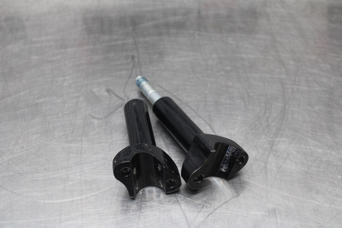 22 HARLEY-DAVIDSON SOFTAIL HANDLEBAR RISERS BB859