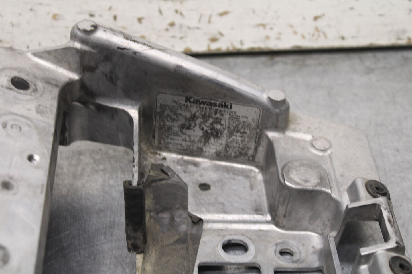 12-13 KAWASAKI Z1000 REAR SUBFRAME BACK SUB FRAME BB743