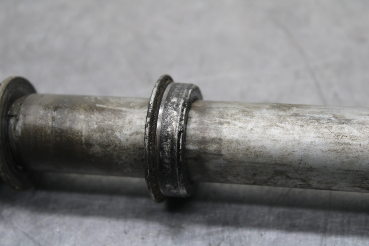 03-04 HONDA CBR600RR REAR AXLE BACK WHEEL RIM PIVOT BOLT AXEL BB127