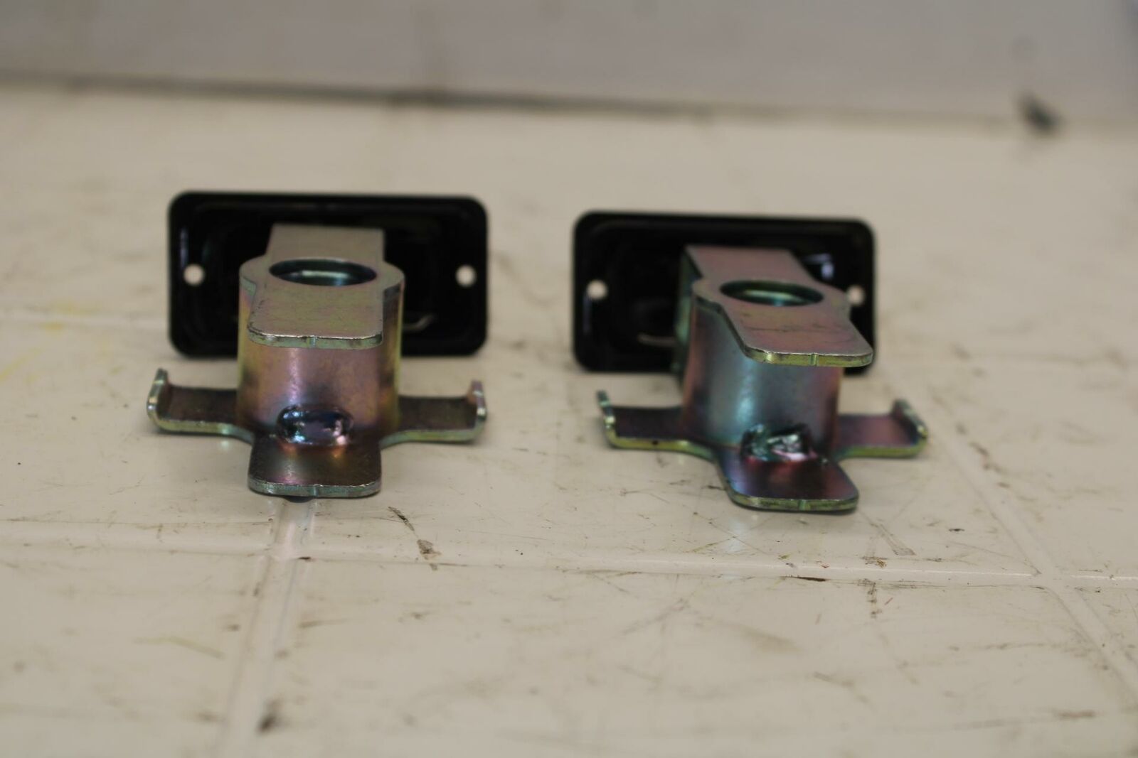 15-16 HONDA CB300F SWINGARM CHAIN TENSIONER ADJUSTMENT BRACKETS  BB05