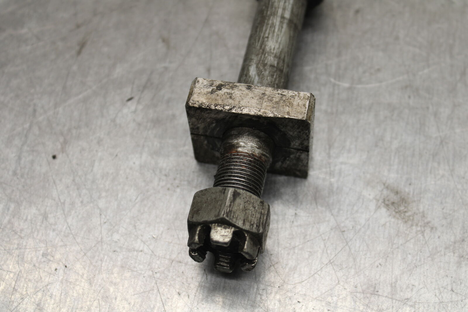 14-15 KAWASAKI NINJA 650 EX650F ABS REAR AXLE WHEEL RIM PIVOT BOLT AXEL BB741