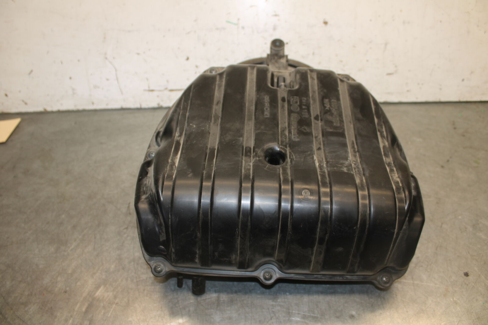 19-23 KAWASAKI NINJA ZX6R AIRBOX AIR INTAKE FILTER BOX BB701