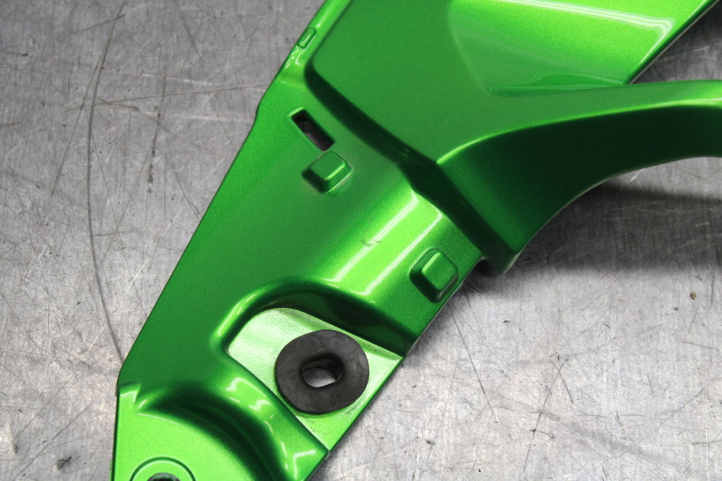 18-23 KAWASAKI NINJA 400 EX400 ABS RIGHT MID UPPER SIDE FAIRING COWL BB747