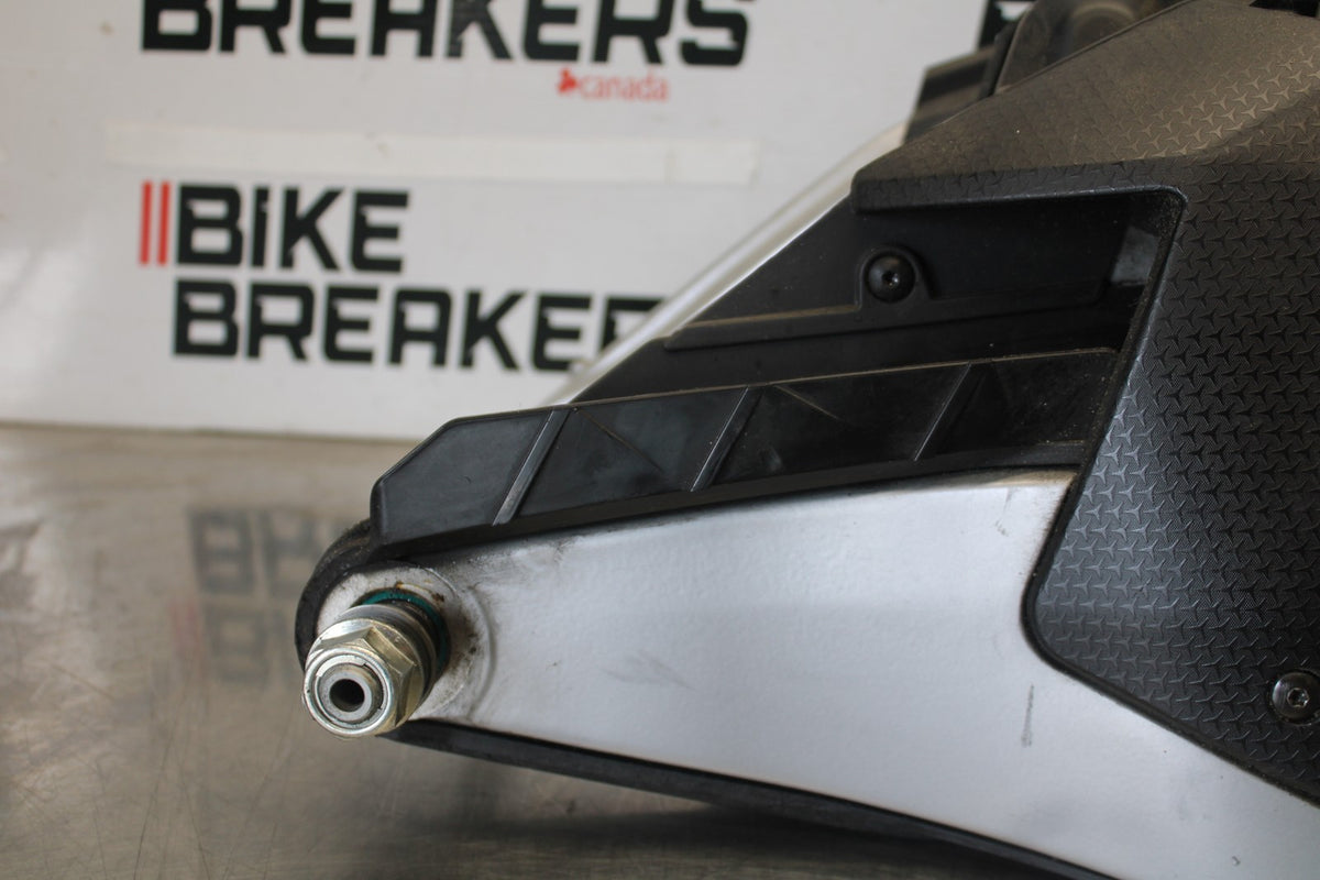 20-23 APRILIA RS660 REAR SWINGARM BACK SUSPENSION SWING ARM BB889