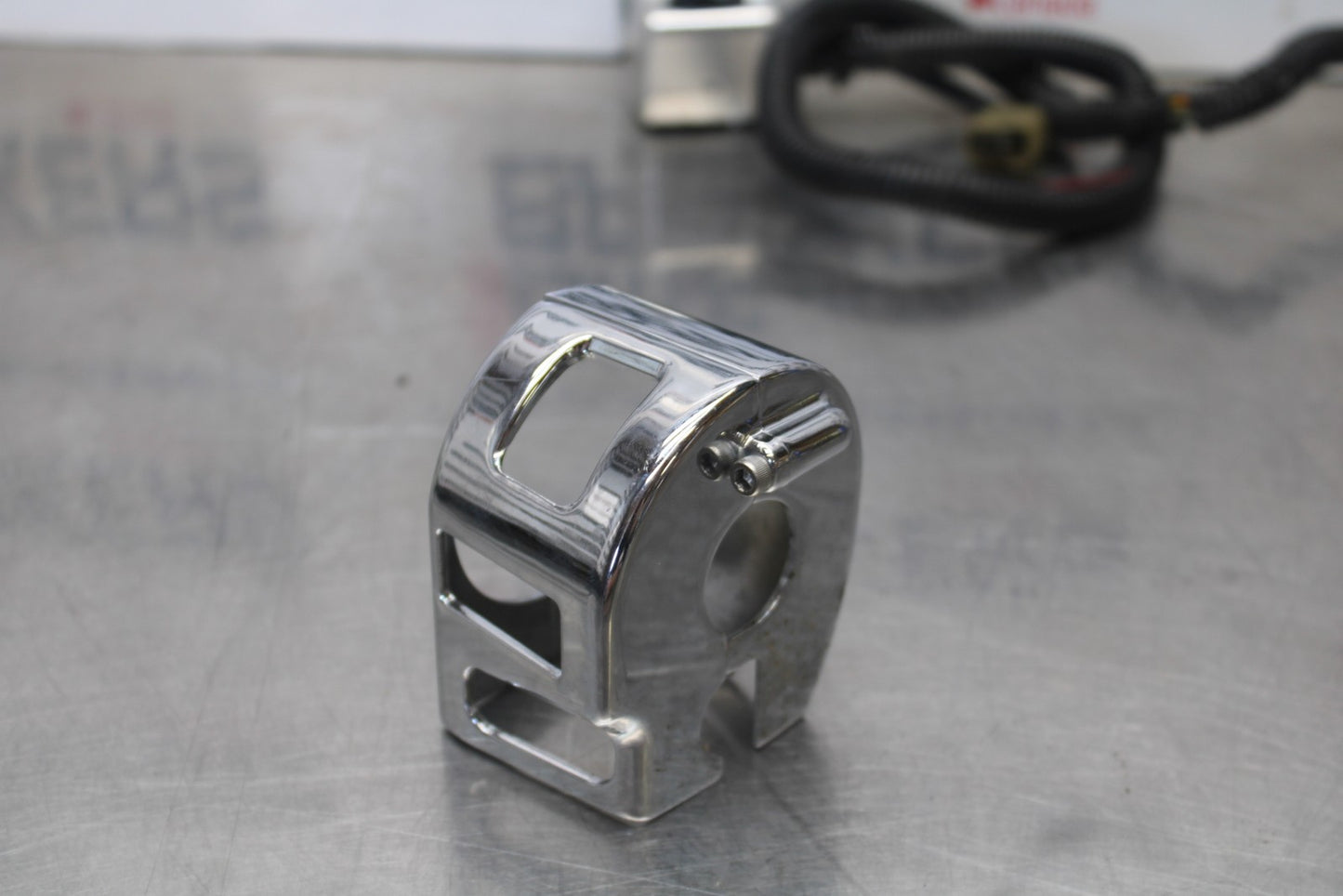 03-08 KAWASAKI VULCAN 1600 LEFT CLIP ON HANDLE HORN SIGNALS SWITCH BB196