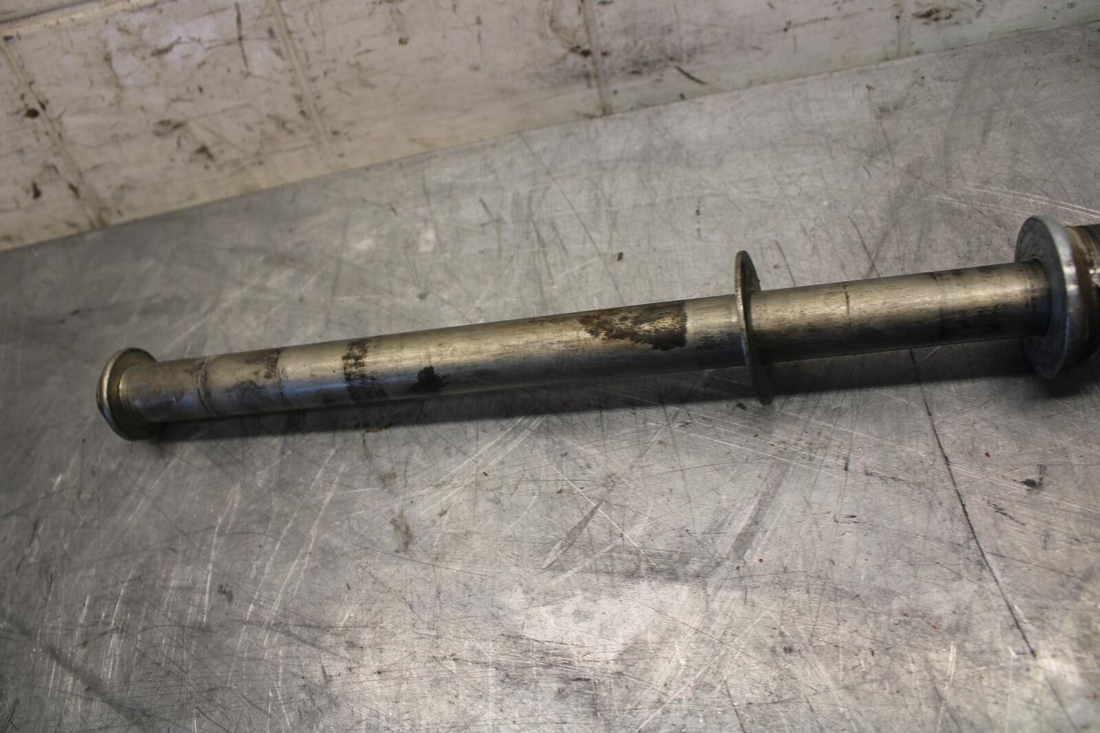 2017 Suzuki SV650X SV650AL7 ABS REAR AXLE BACK WHEEL RIM PIVOT BOLT AXEL BB512