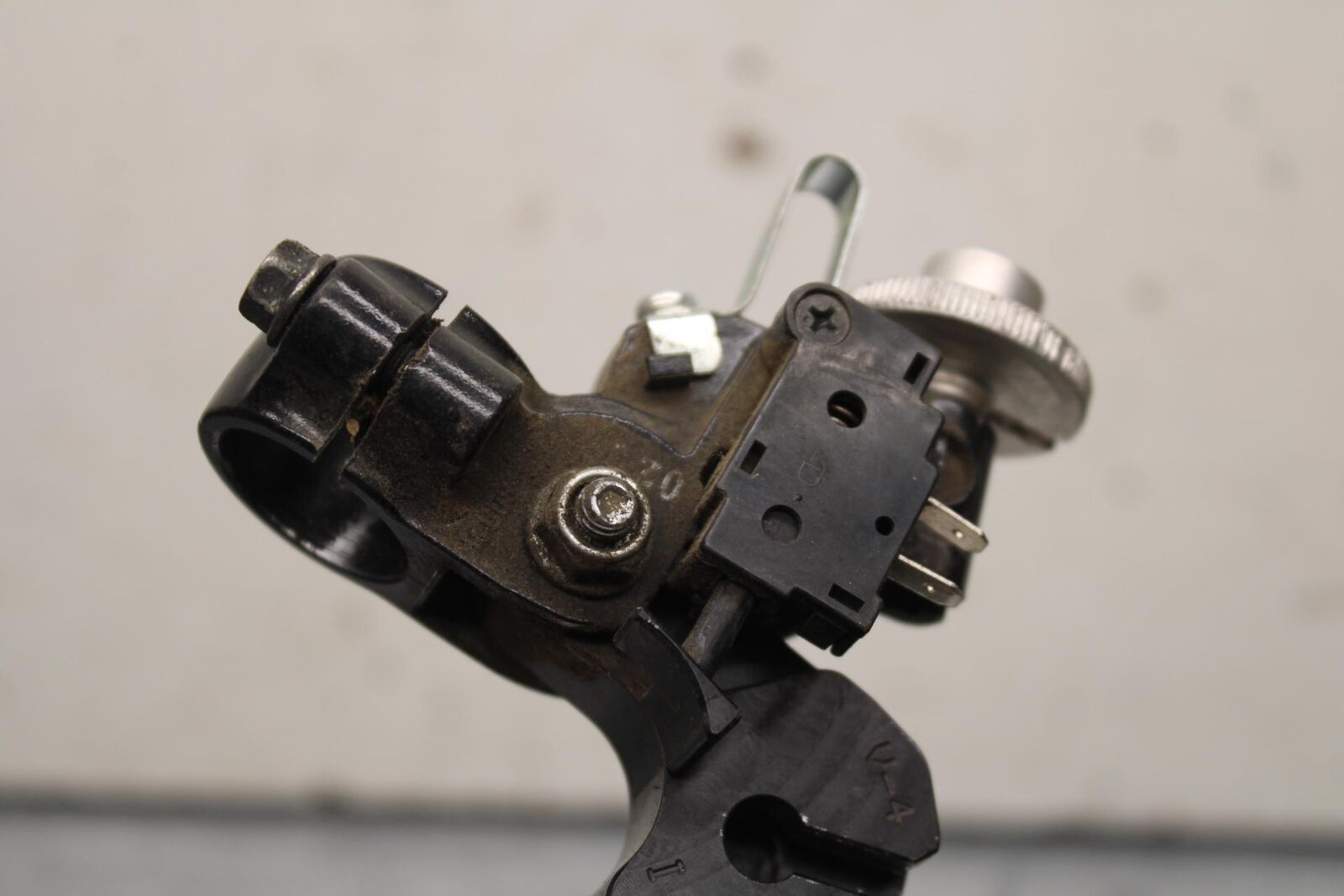 2011 Suzuki GSXR1000 CLUTCH PERCH MOUNT WITH LEVER 
